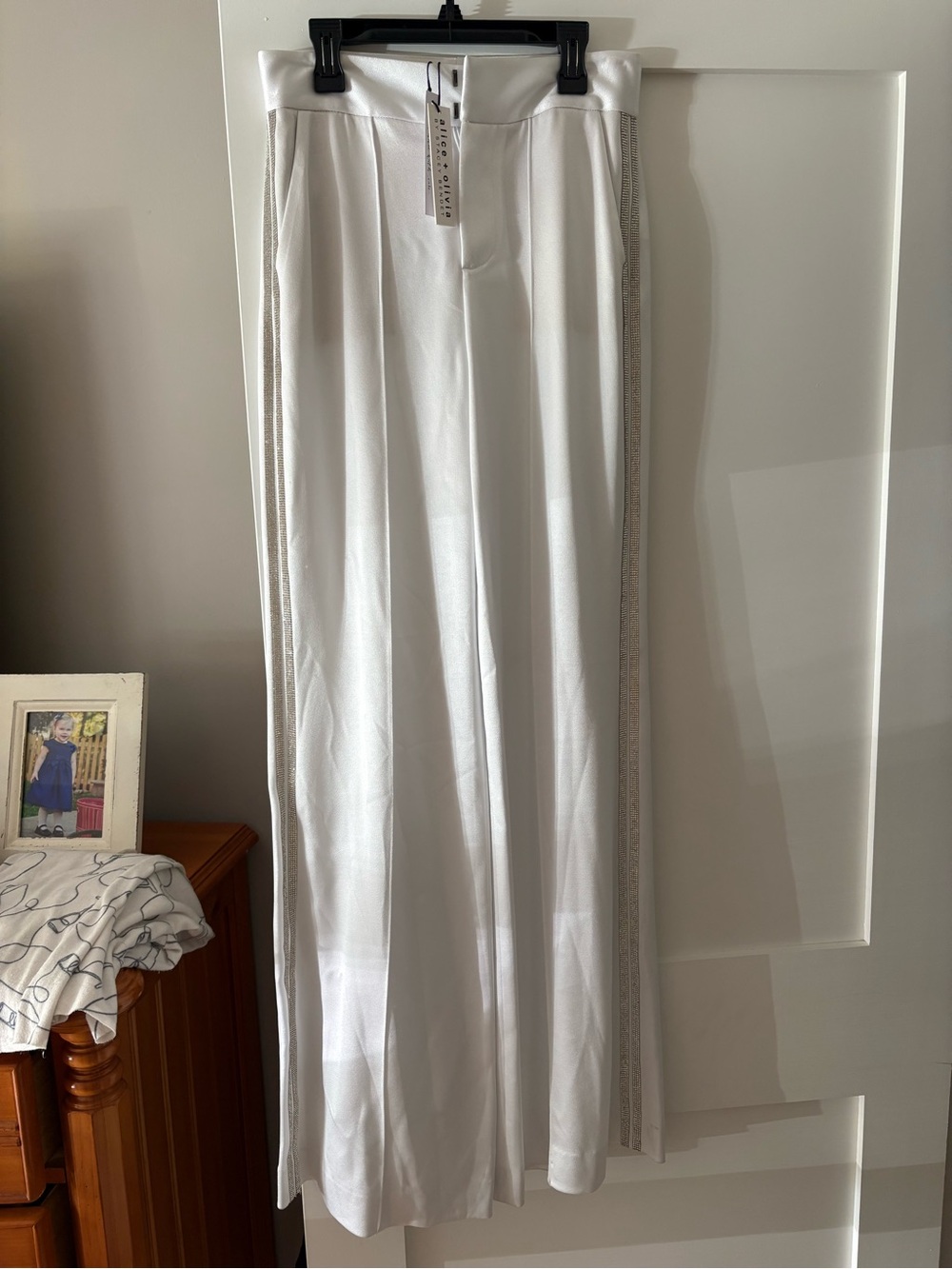 Alice + Olivia White Wide-Leg Pants with Side Trim